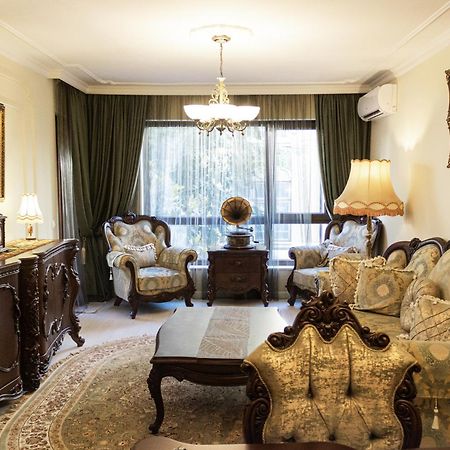 Central Luxury Antique Apartment Warna Exterior foto