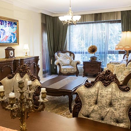 Central Luxury Antique Apartment Warna Exterior foto