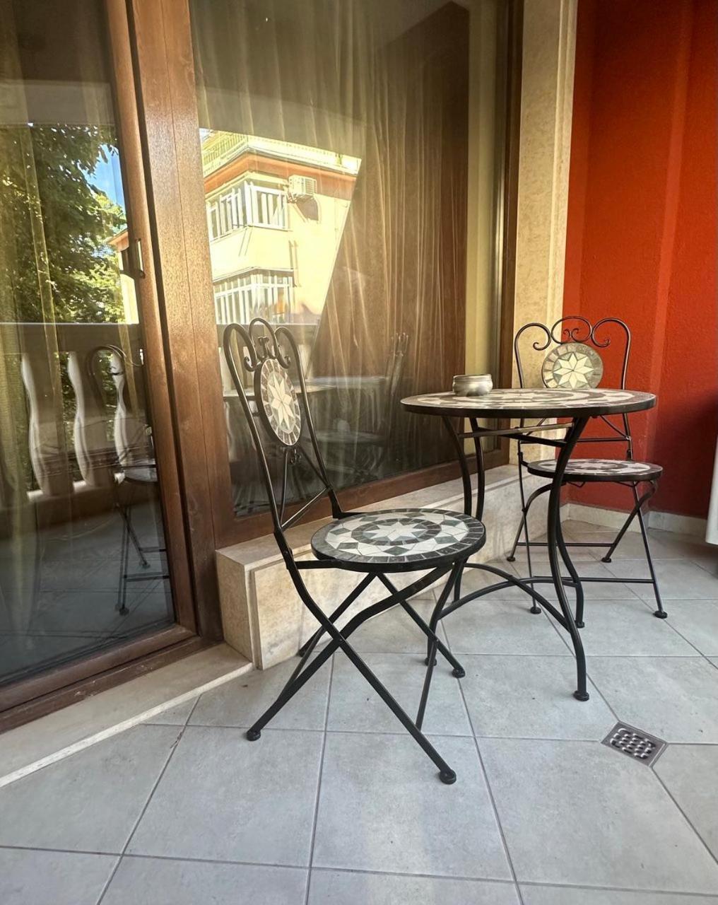 Central Luxury Antique Apartment Warna Exterior foto